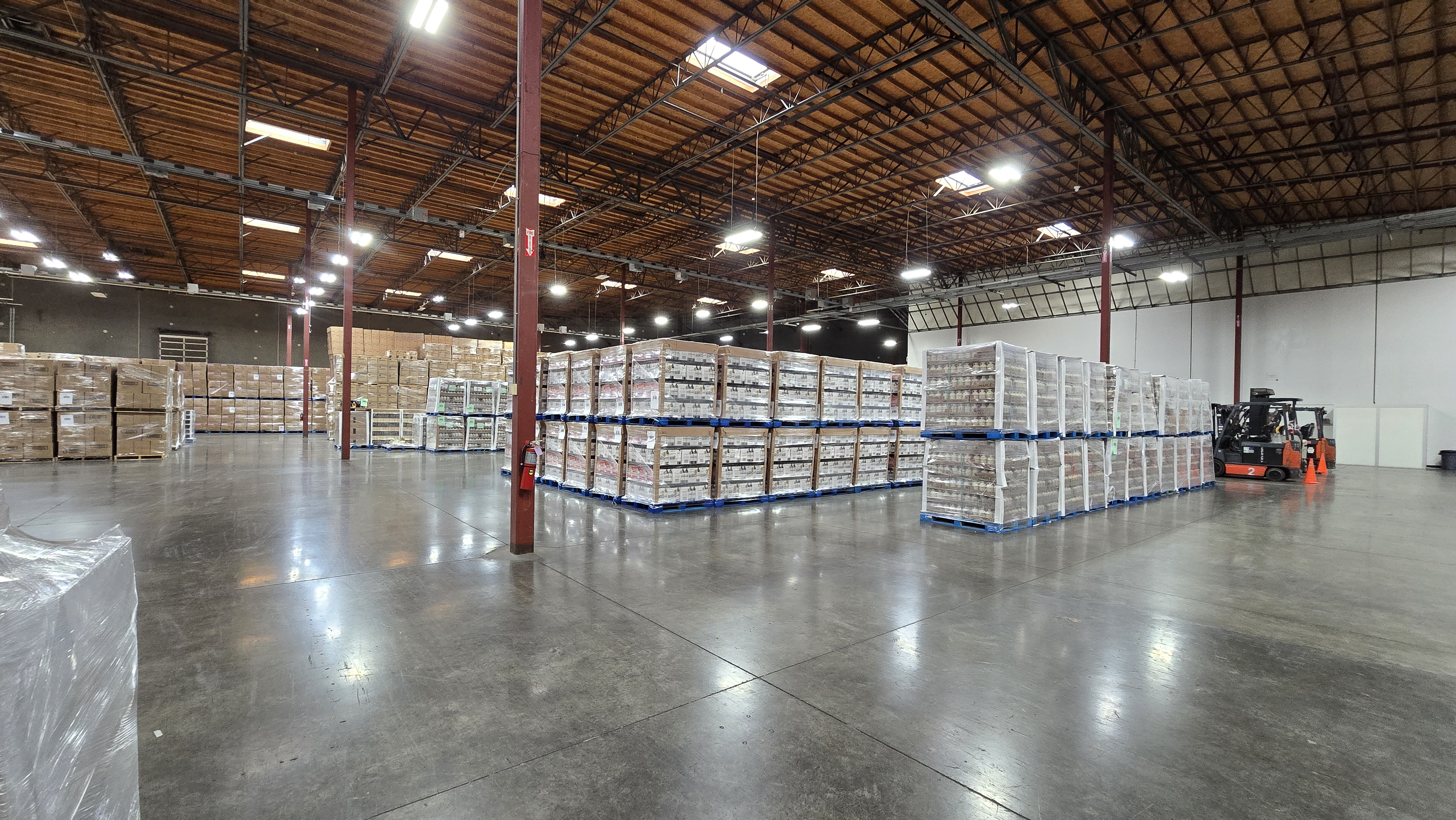A2B Link warehouse in Lathrop, CA